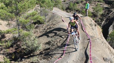 Miguel López y Ana Revilla se imponen en la Zona Zero