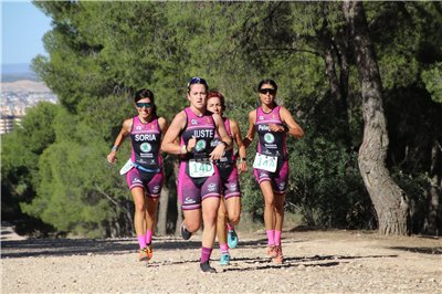 Stadium Casablanca Mapei y Octavus Triatlón Skoda Zaratecno se hacen fuertes en los Pinares de Venecia