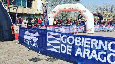 300 escolares disfrutan en el VIII Duatlón Escolar de Utebo