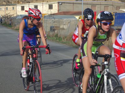 Arranca igualadísima la Liga Aragonesa de Clubes de Triatlón 2018