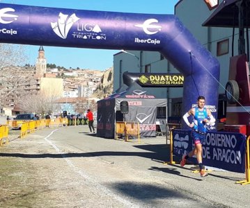 Camilo Santiago y Fátima Arévalo estrenan en Fraga el palmarés 2022 de la FATRI