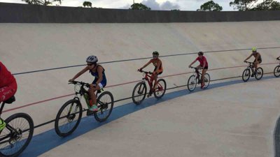 Diez triatletas aragoneses en el Encuentro Nacional de Menores de Triatlón 2018