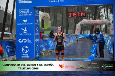 Marta Borbón se proclama campeona de España de Triatlón Cros 2021