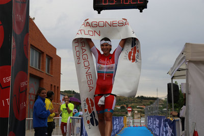 Fernando Zorrilla y Belén González campeones de Aragón de Triatlón MD 2018