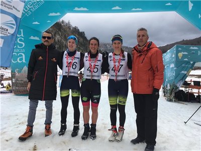 Peio Osoro y Enara Oronoz se proclaman en Ansó campeones de España de Triatlón de Invierno.