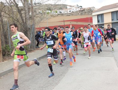 Eliseo Martín y Marta Pintanel se proclaman campeones de Aragón de Duatlón 2017