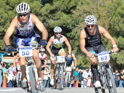 Felipe Muñoz y Ana Revilla se adjudican la Copa Aragonesa de Duatlón Cros