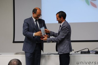 La USJ entrega a la FATRI Galardón al Mérito Deportivo