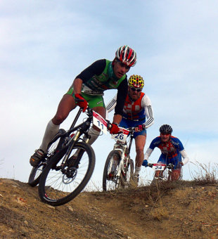 Éxito del XIX Duatlón Cros Sierra de Armantes.  Vencedor, Juan Carlos Nieva. David Colchero vence en la Copa Aragonesa de Duatlón Cros