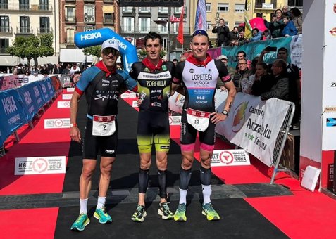 Fernando Zorrilla revalida victoria en el Half Triathlon Pamplona