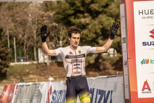 Marina Muñoz y Fernando Zorrilla revalidan los títulos nacionales de Duatlón MD en Huesca 